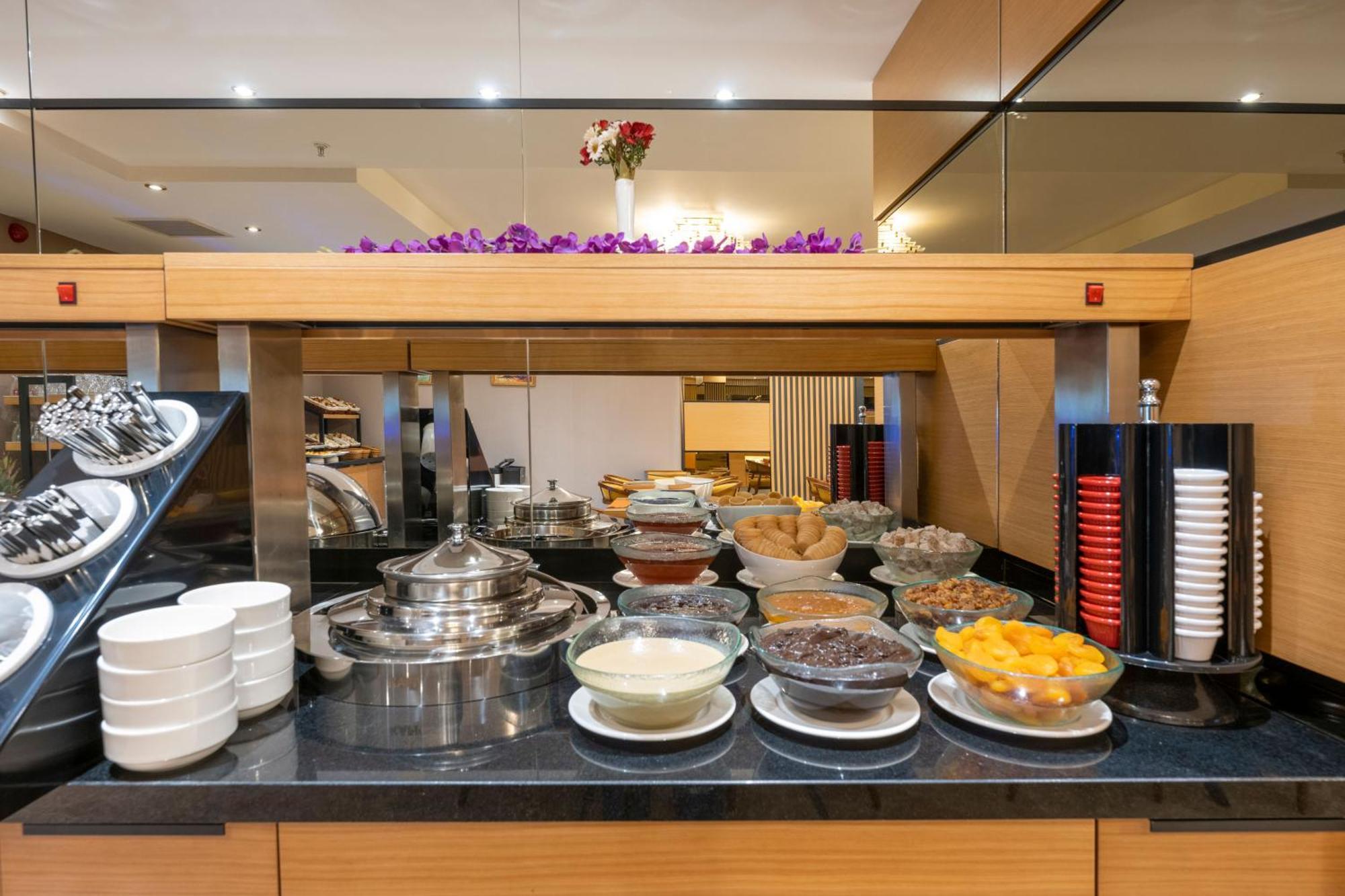 Freya Hotel Istanbul Bagian luar foto