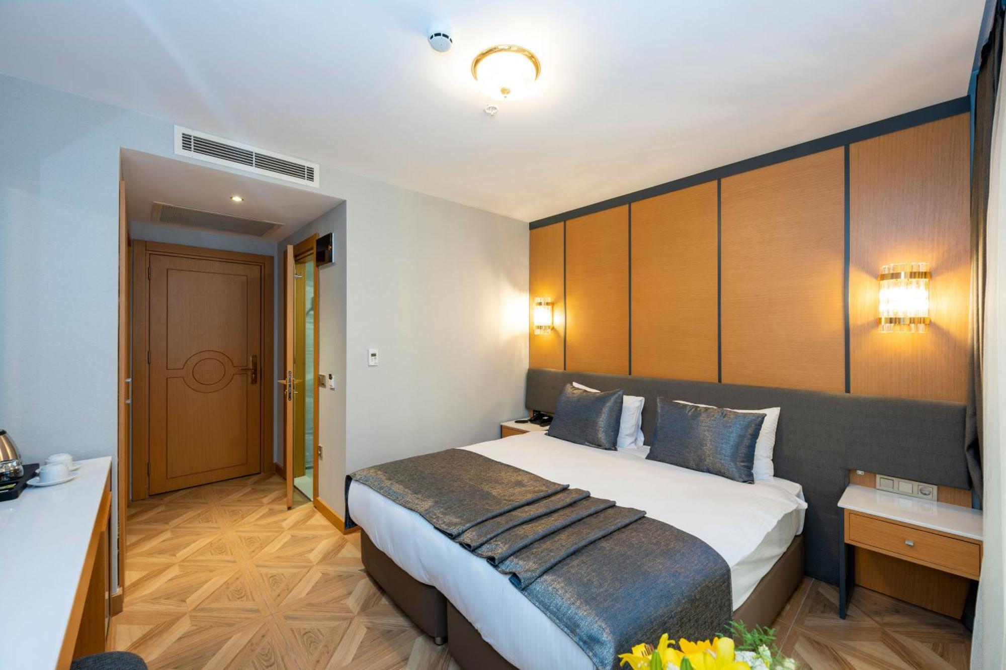 Freya Hotel Istanbul Bagian luar foto