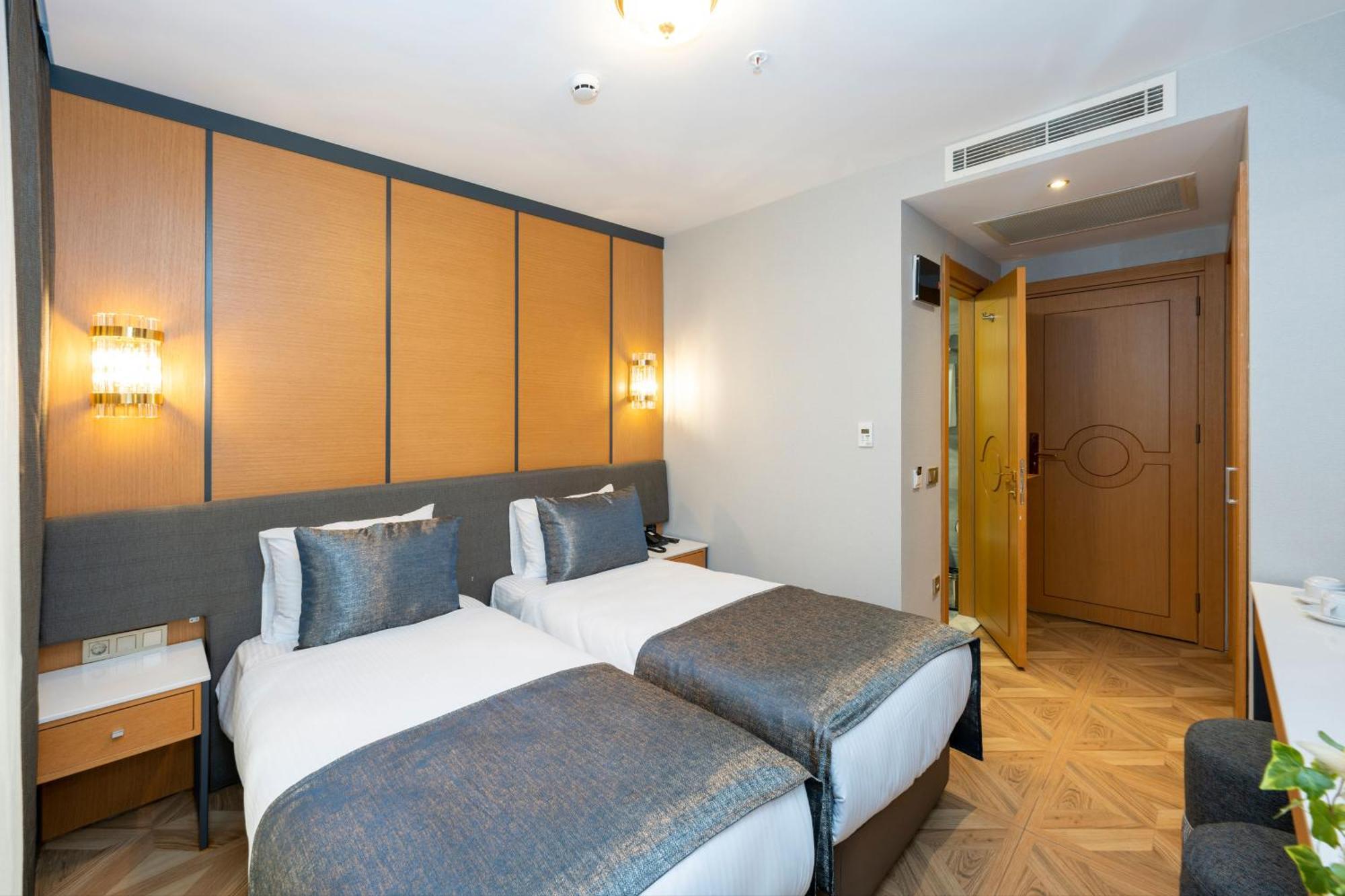 Freya Hotel Istanbul Bagian luar foto