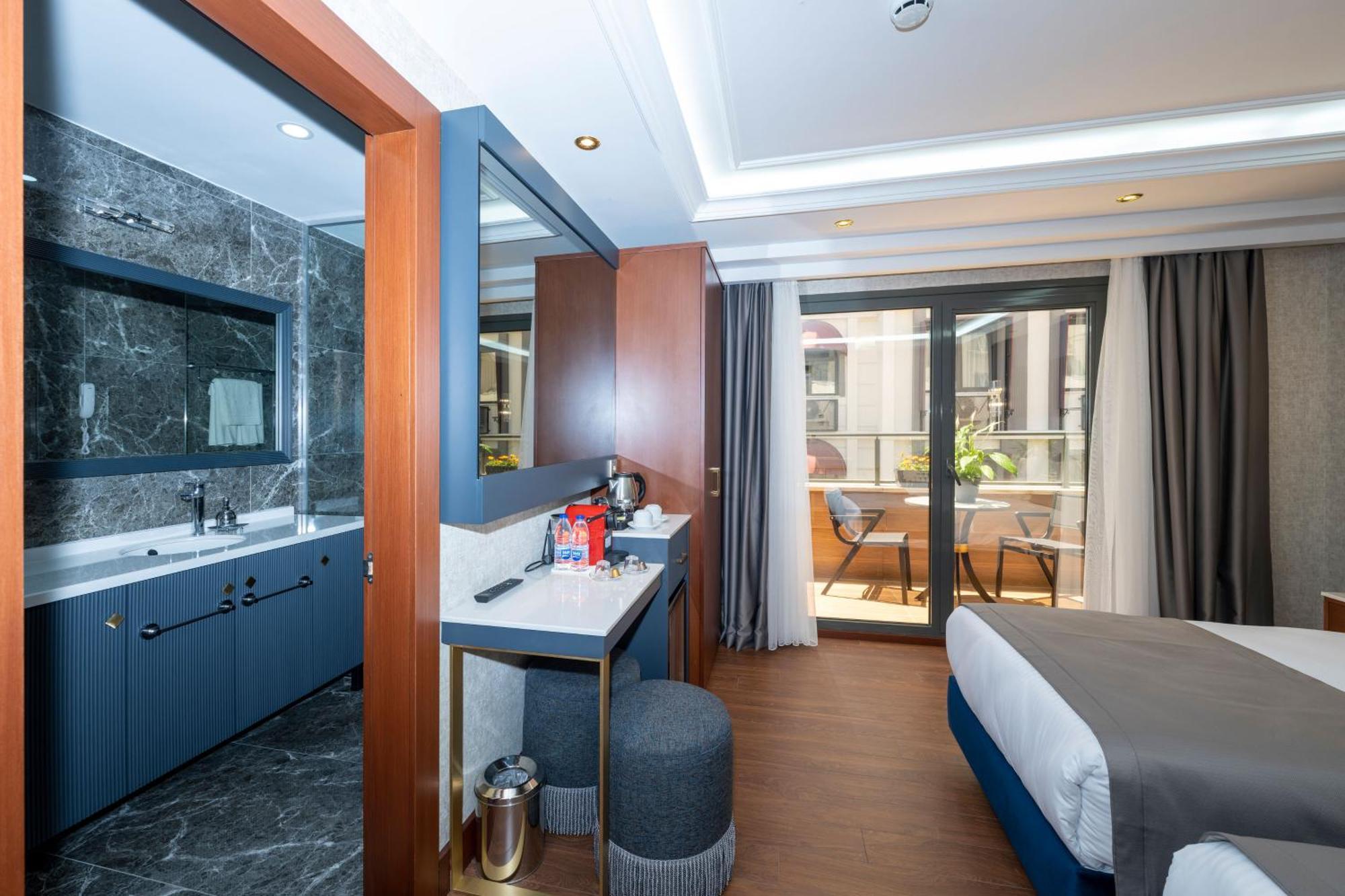 Freya Hotel Istanbul Bagian luar foto